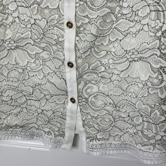 Cream Short Sleeve Lace Blouse with Embellished Design - Picture 5 of 9